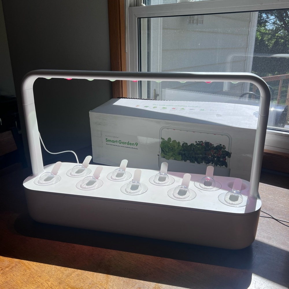 Click & Grow Smart Garden 9